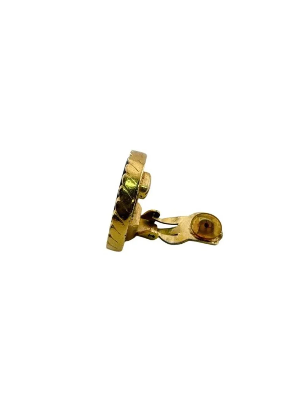 Chanel One Side with Rice Vintage Clip CC Logo Earrings - Picture 5 of 8